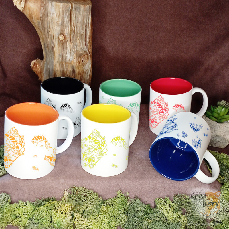 Groupe de Koï et fleur de sakura, mug blanc et couleur